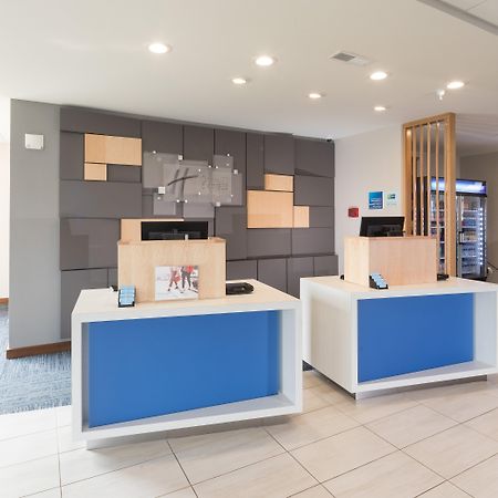 Holiday Inn Express & Suites - Auburn By Ihg Экстерьер фото