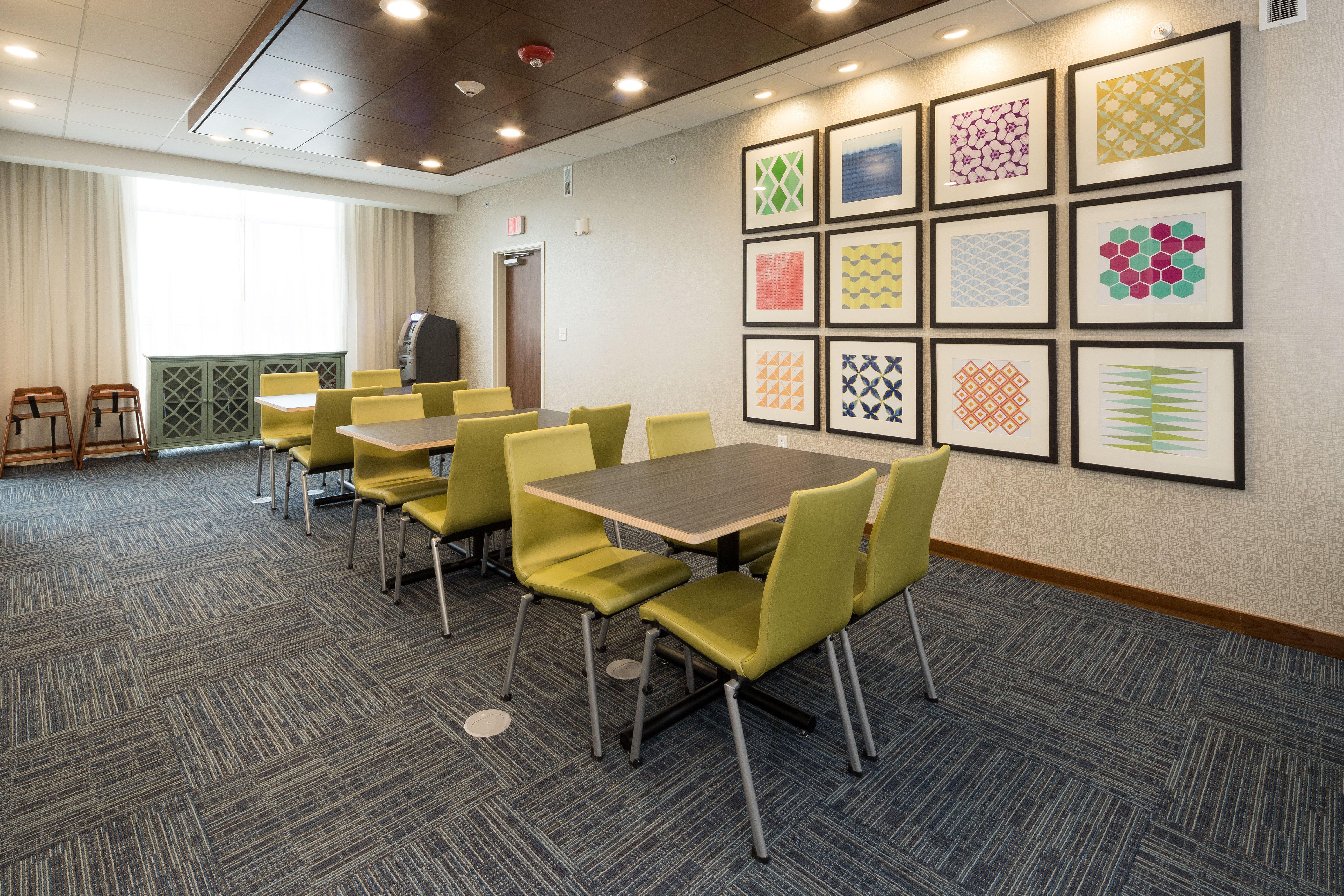 Holiday Inn Express & Suites - Auburn By Ihg Экстерьер фото